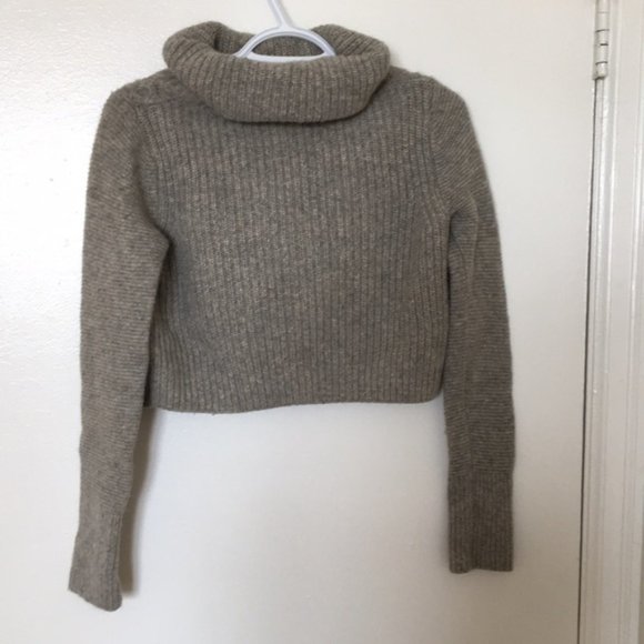 Club Monaco turtleneck crop sweater - Picture 5 of 7